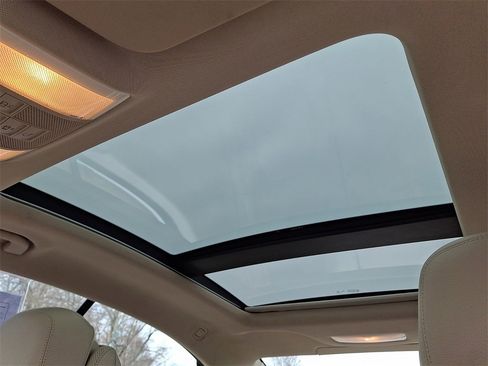 Used 2016 Mercedes-Benz E 400 4MATIC Coupe image 15