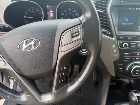 Used 2018 Hyundai Santa Fe Limited image 15