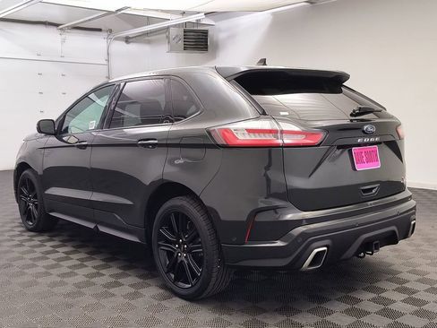 Used 2022 Ford Edge ST w/ Equipment Group 401A image 3