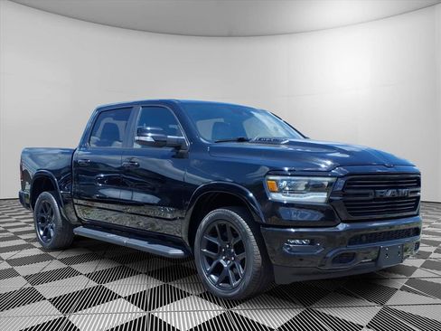 Used 2022 RAM 1500 Laramie AWD/4WD image 1