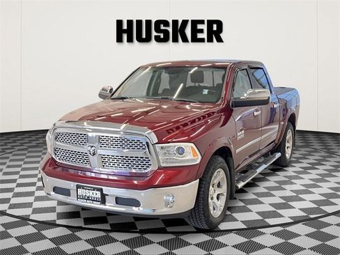 Used 2017 RAM 1500 Laramie w/ Convenience Group image 4