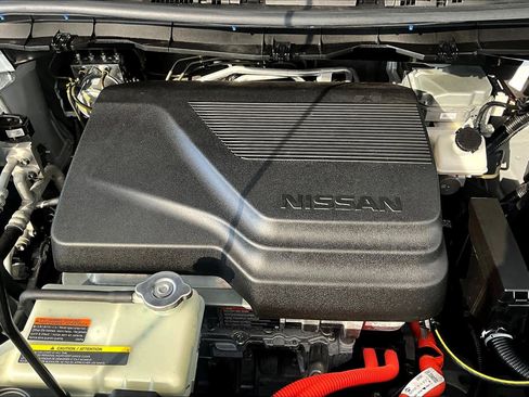 Used 2024 Nissan Leaf SV Plus image 31