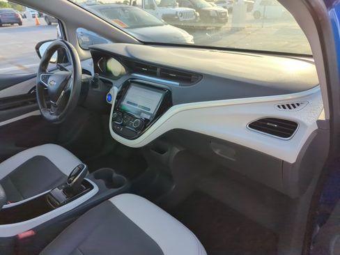 Used 2020 Chevrolet Bolt Premier FWD image 26