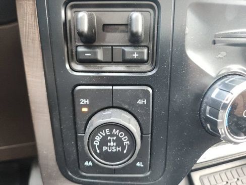 Used 2025 Ford F150 King Ranch AWD/4WD image 33