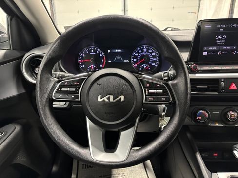 Used 2024 Kia Forte LXS FWD image 18
