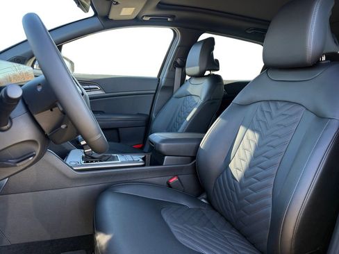 New 2026 Kia Sportage X-Line w/ X-Line Premium Package AWD/4WD image 9