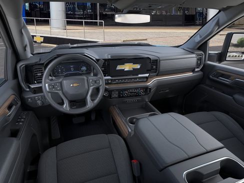 New 2026 Chevrolet Silverado 3500 LT image 15