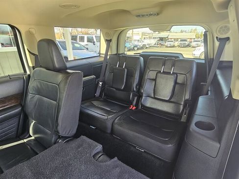 Used 2019 Ford Flex Limited image 9