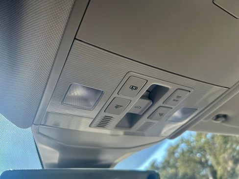 Used 2023 Volkswagen Jetta SE image 52