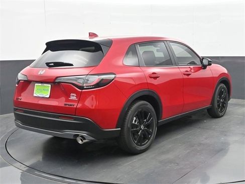 Certified 2026 Honda HR-V Sport image 7