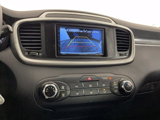 Used 2018 Kia Sorento FWD V6 image 23