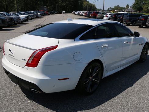 Used 2018 Jaguar XJ Supercharged RWD image 8