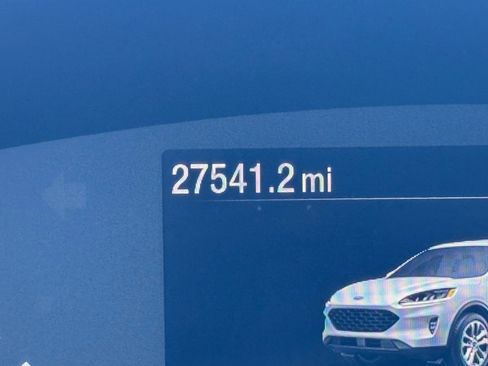 Used 2022 Ford Escape S image 21