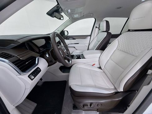 Used 2024 GMC Acadia Denali image 22