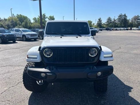 Used 2024 Jeep Wrangler Unlimited Sahara AWD/4WD image 6