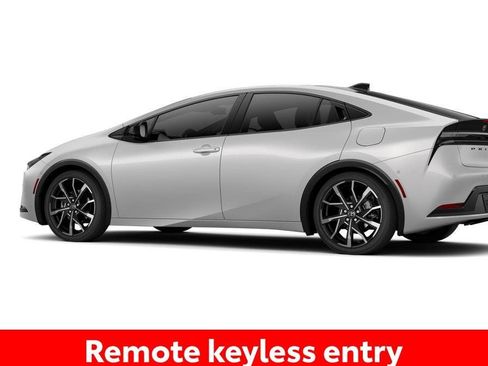 New 2026 Toyota Prius Plug-In Hybrid FWD image 6