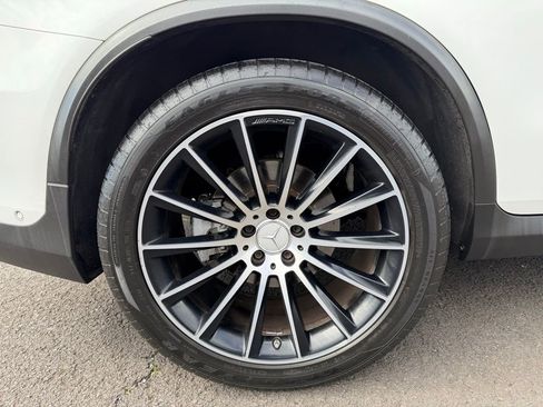Used 2019 Mercedes-Benz GLC 43 AMG 4MATIC image 10