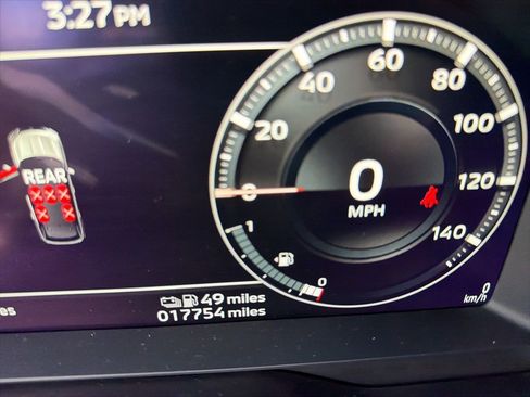 Used 2025 Mitsubishi Outlander 4WD Plug-In Hybrid image 13