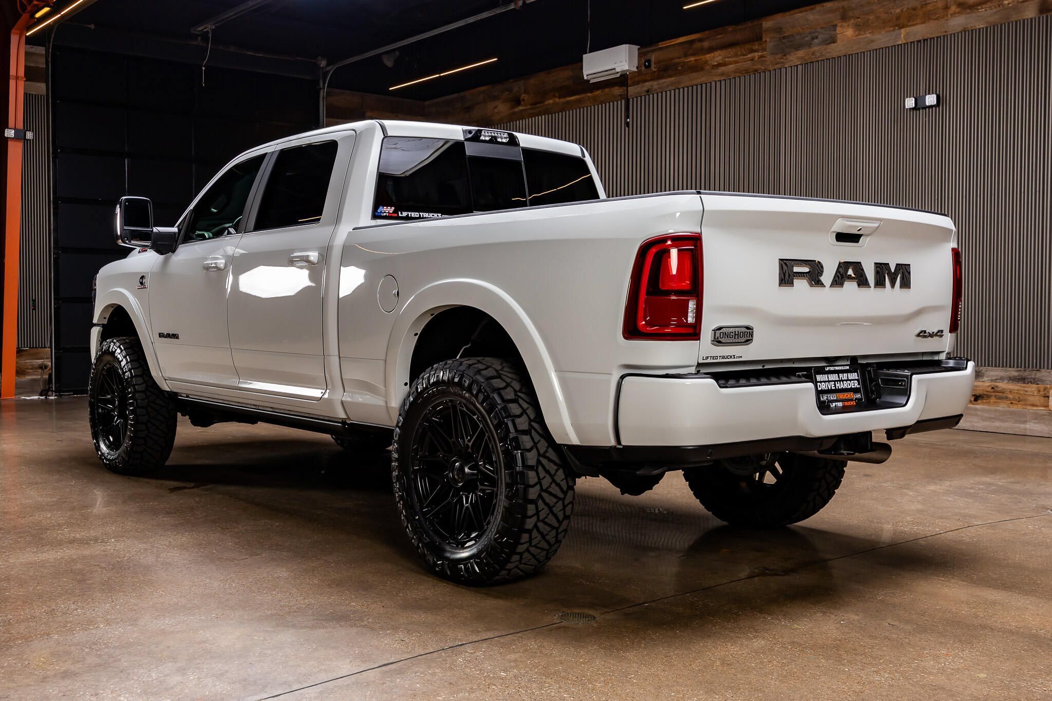 Used 2026 RAM 2500 Limited AWD/4WD image 7