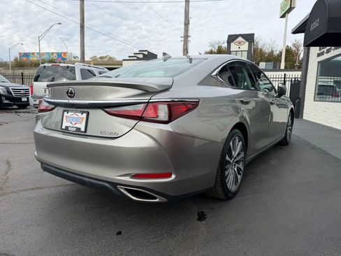 Used 2020 Lexus ES 350 w/ Premium Package image 7