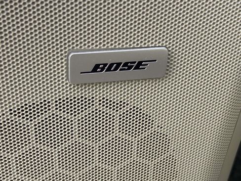 Used 2019 Cadillac Escalade Premium Luxury image 11