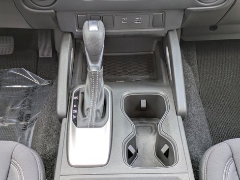 Used 2024 Nissan Frontier SV w/ Graphics Package AWD/4WD image 17