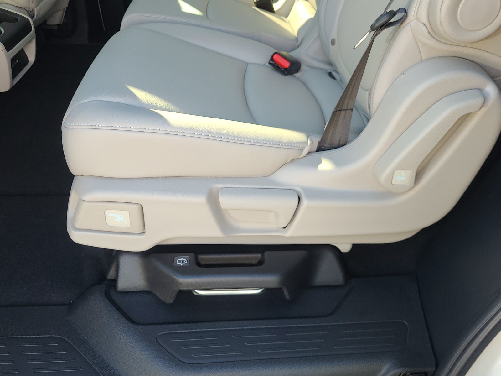 New 2027 Honda Odyssey EX-L image 15