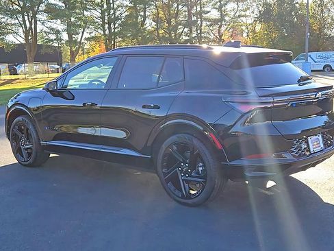 New 2026 Chevrolet Equinox EV RS image 2