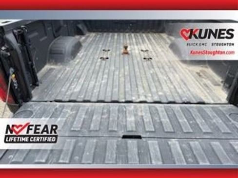 Used 2025 GMC Sierra 3500 Denali AWD/4WD image 18
