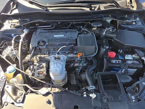 Used 2016 Honda Accord EX image 21