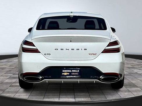 Used 2025 Genesis G70 2.5T RWD image 6