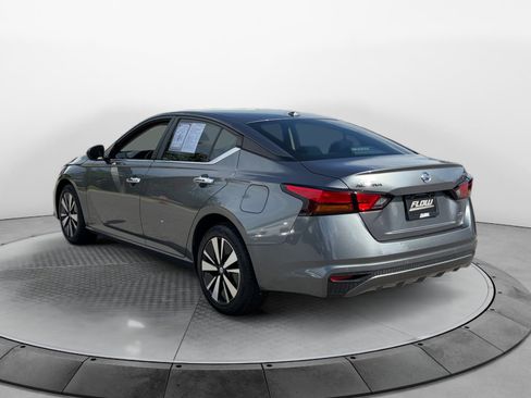 Used 2022 Nissan Altima 2.5 SV AWD/4WD image 5