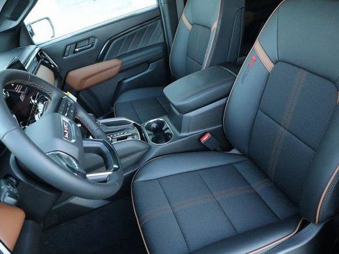 New 2026 GMC Canyon AT4 image 23