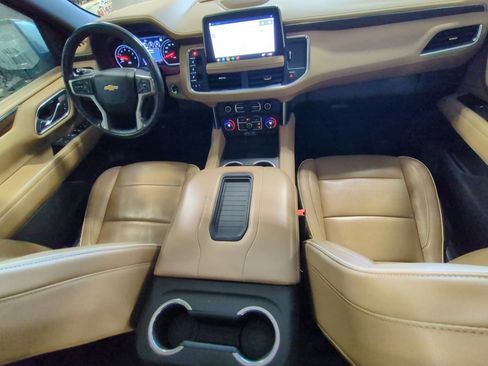 Used 2021 Chevrolet Tahoe Premier w/ Premium Package image 24