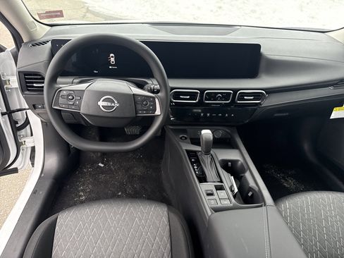New 2026 Nissan Sentra SV image 3