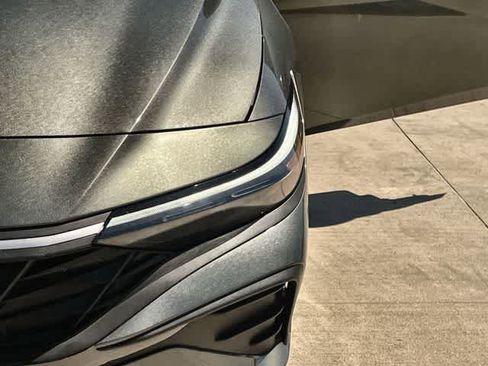 Used 2025 Hyundai Elantra Sport image 24