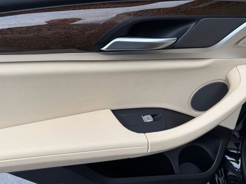 Used 2022 BMW X3 M40i w/ Premium Package image 33