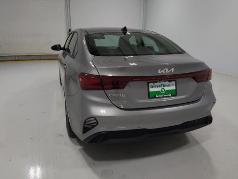 Used 2022 Kia Forte LXS FWD image 6