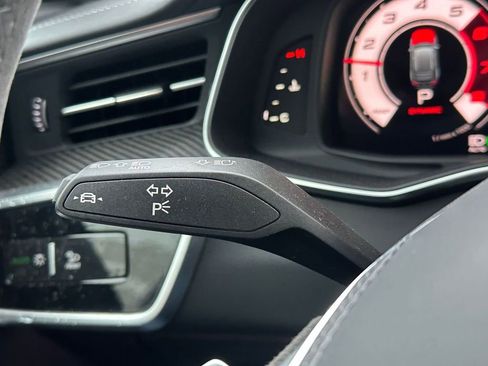 Used 2025 Audi RS 6 performance image 24