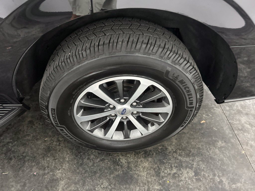 Used 2019 Ford Expedition XLT AWD/4WD image 7