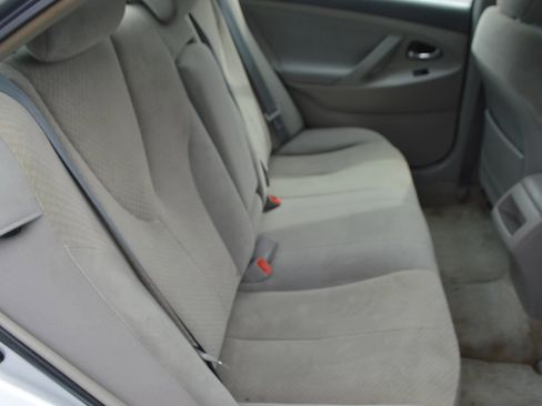 Used 2008 Toyota Camry LE FWD image 25