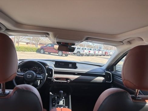 Used 2025 MAZDA CX-50 Meridian Edition image 11