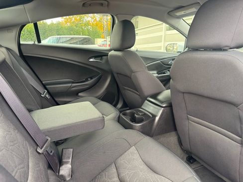 Used 2017 Chevrolet Volt LT image 19