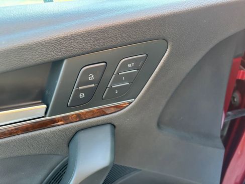 Used 2018 Audi Q5 2.0T Premium Plus w/ Premium Plus Package image 16
