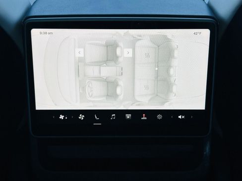 Used 2024 Tesla Model 3 Long Range image 24