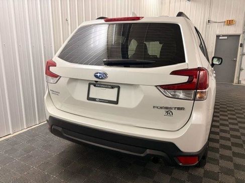 Used 2021 Subaru Forester AWD/4WD image 24