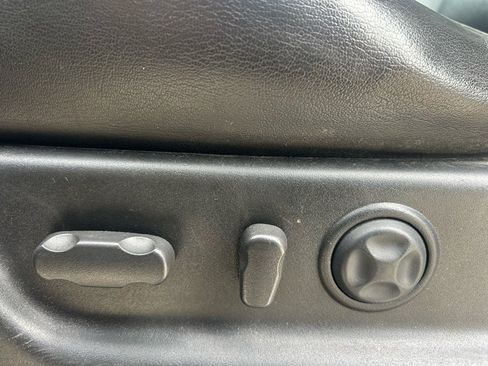 Used 2008 Cadillac Escalade AWD image 12