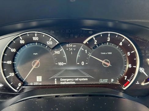 Used 2019 BMW 530i xDrive image 12