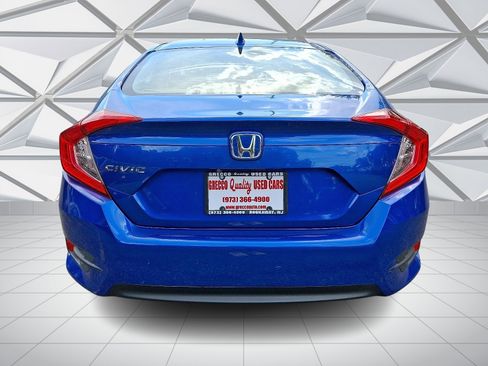 Certified 2018 Honda Civic EX image 9