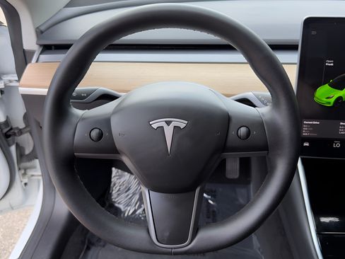 Used 2020 Tesla Model 3 Long Range AWD/4WD image 36